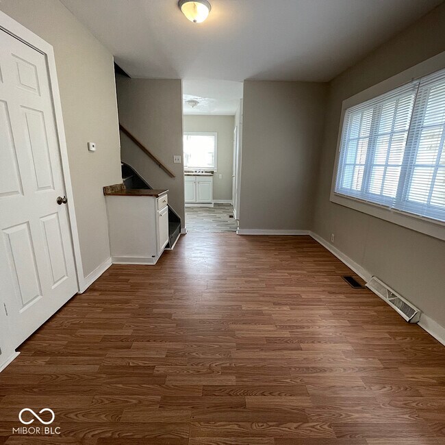 Foto del edificio - 2009 Westview Dr