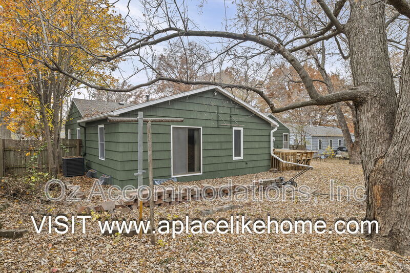 Foto principal - 6535 Melrose Ln