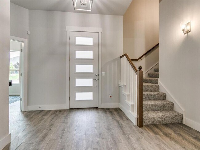 Foto del edificio - New Construction Home in Surrey Hills Addition!