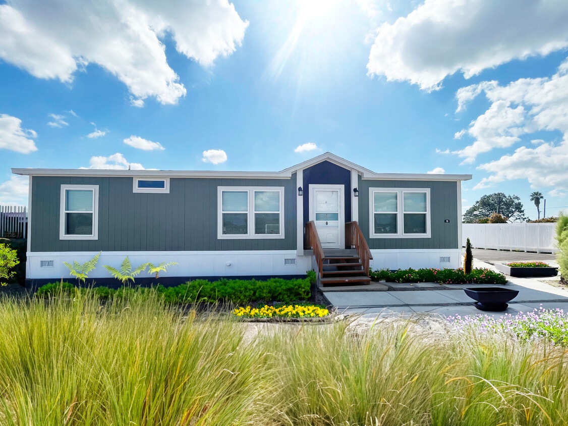 Building Photo - Bluewood Ranch