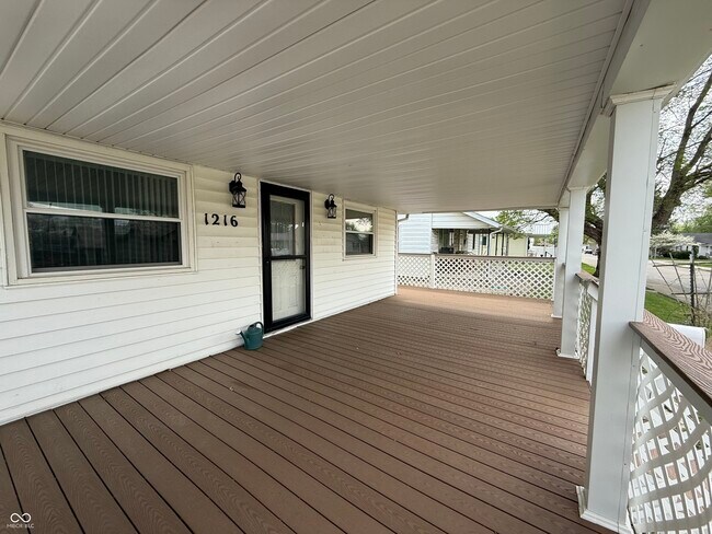 Foto del edificio - 1216 N Cherry St