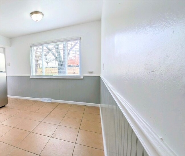 Building Photo - 6720 Cherryvale Dr