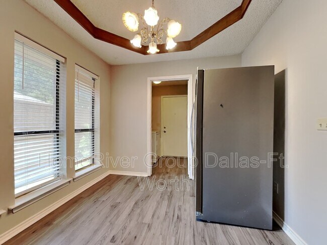 Foto del edificio - 4305 Purdue Cir