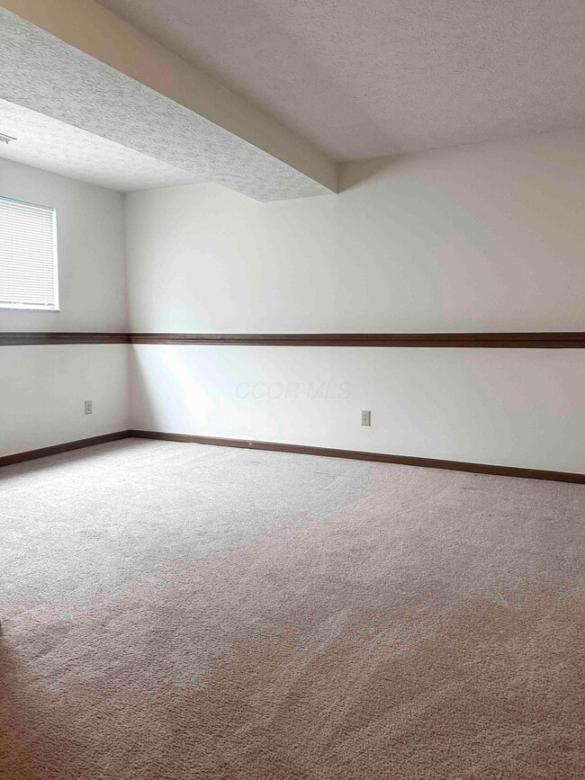 Building Photo - 7947 Schoolside Dr