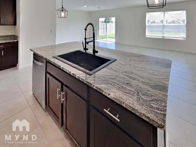 Foto del edificio - 33996 Jasper Stone Dr