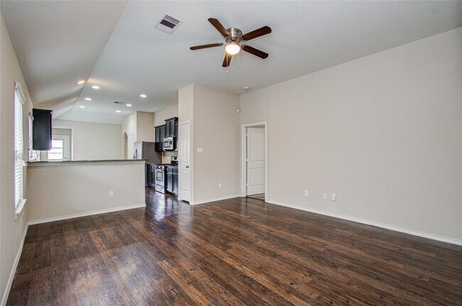 Foto del edificio - 1418 Spencer Glen Ln