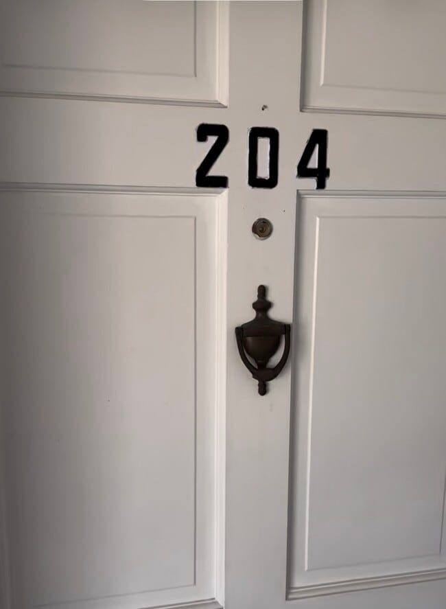 Building Photo - 4 Westwood Ave