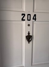 Building Photo - 4 Westwood Ave