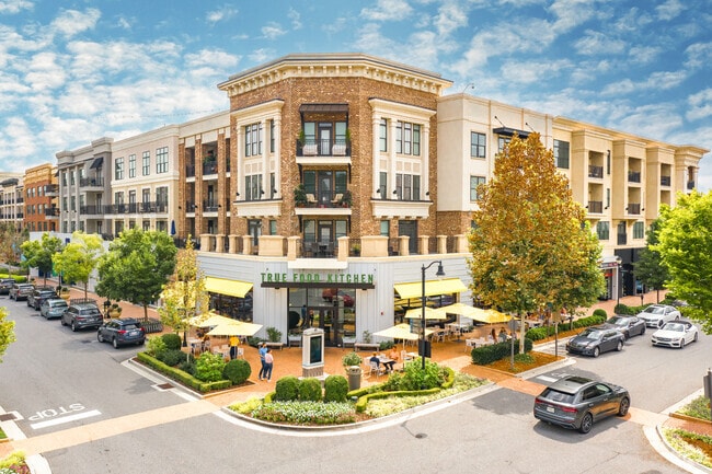 Building Photo - Haven At Avalon