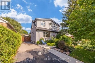 Building Photo - 122 Allenby Ave