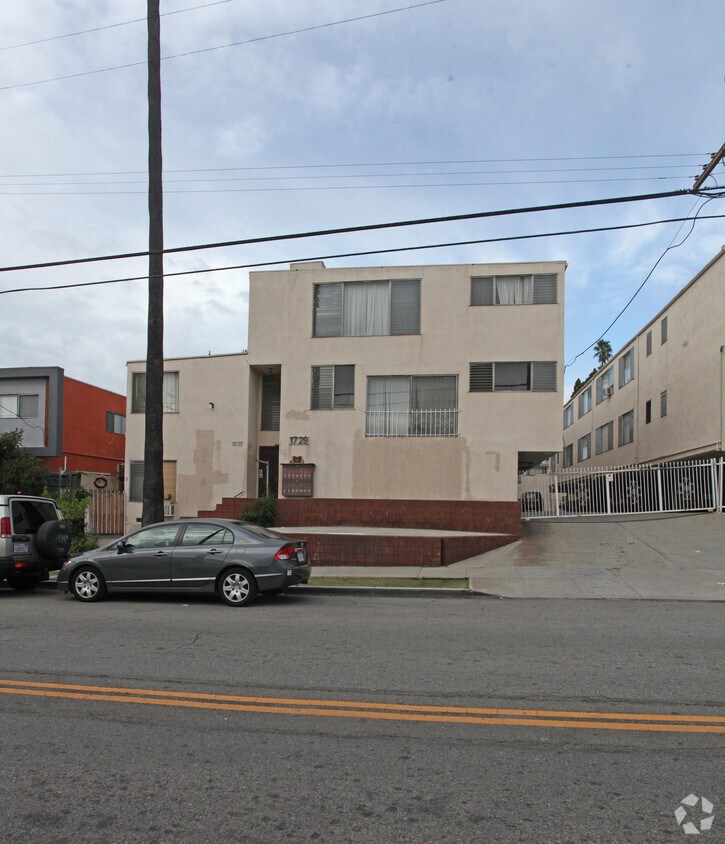 Foto del edificio - 1729 N Wilton Pl