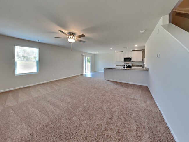 Building Photo - 279 Royal Mdw Dr