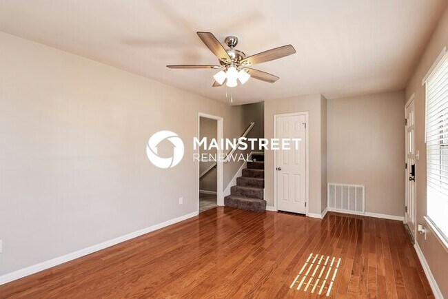 Building Photo - 3 Bedroom Pet-Friendly Home in HUEYTOWN, A...