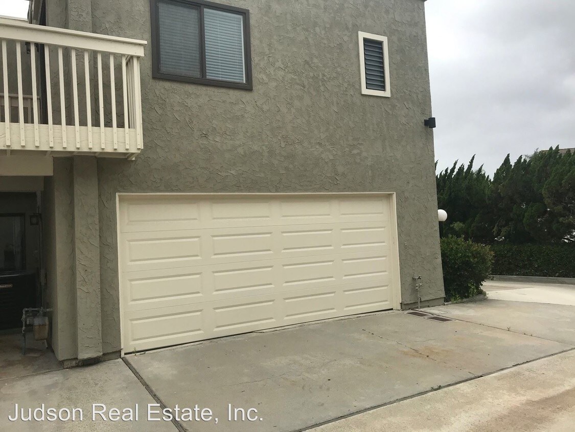 Foto principal - 3 br, 2.5 bath House - 7514-A Jerez Court