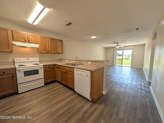 Building Photo - 127 Plantation Point Dr