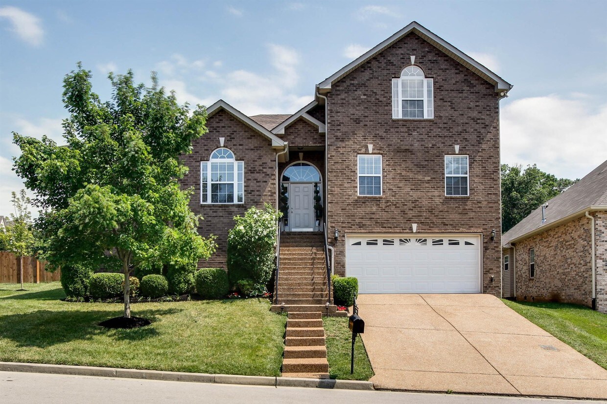 Foto principal - 1101 Hickory Run Ct