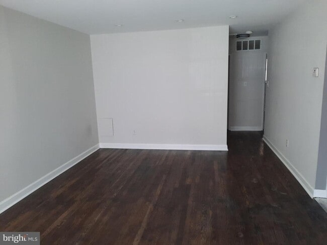 Foto del edificio - 3236 28th Pkwy