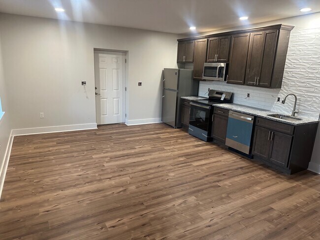 Foto del edificio - 8 Philadelphia Ave