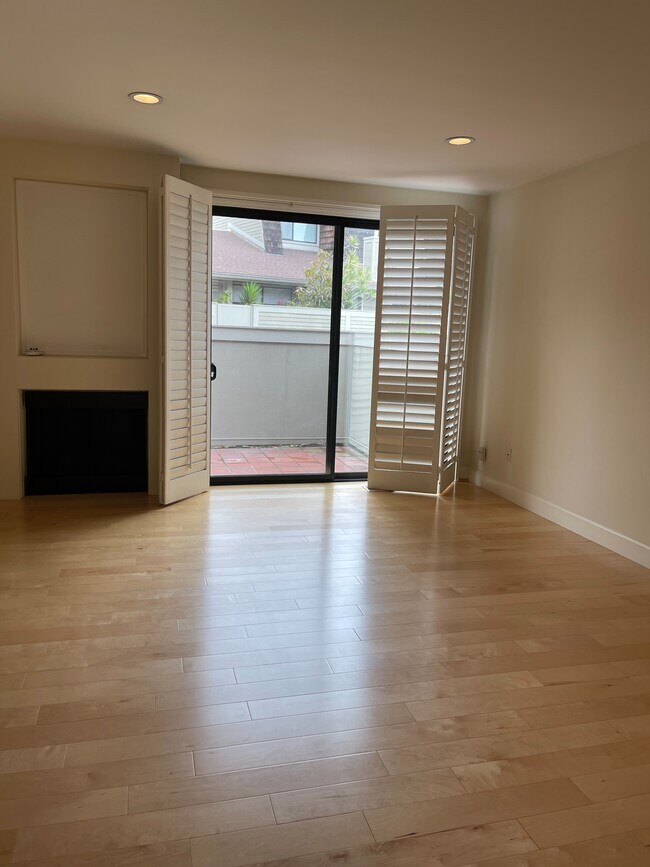 Foto del edificio - 4338 Glencoe Ave