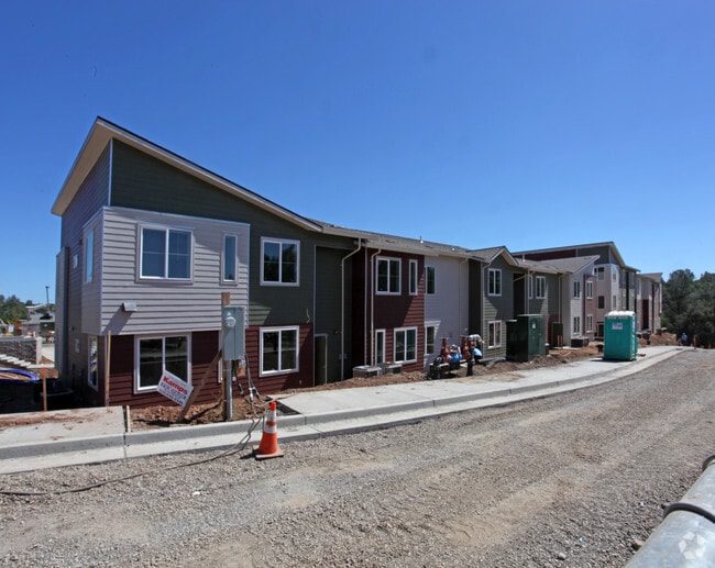 Building Photo - Trailside Terrace