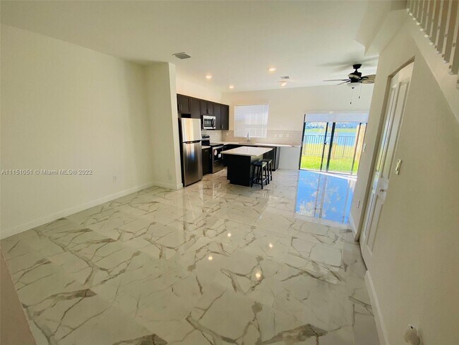 Foto del edificio - 10112 SW 228 Ter