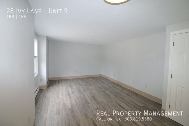 Building Photo - 28 Ivy Ln