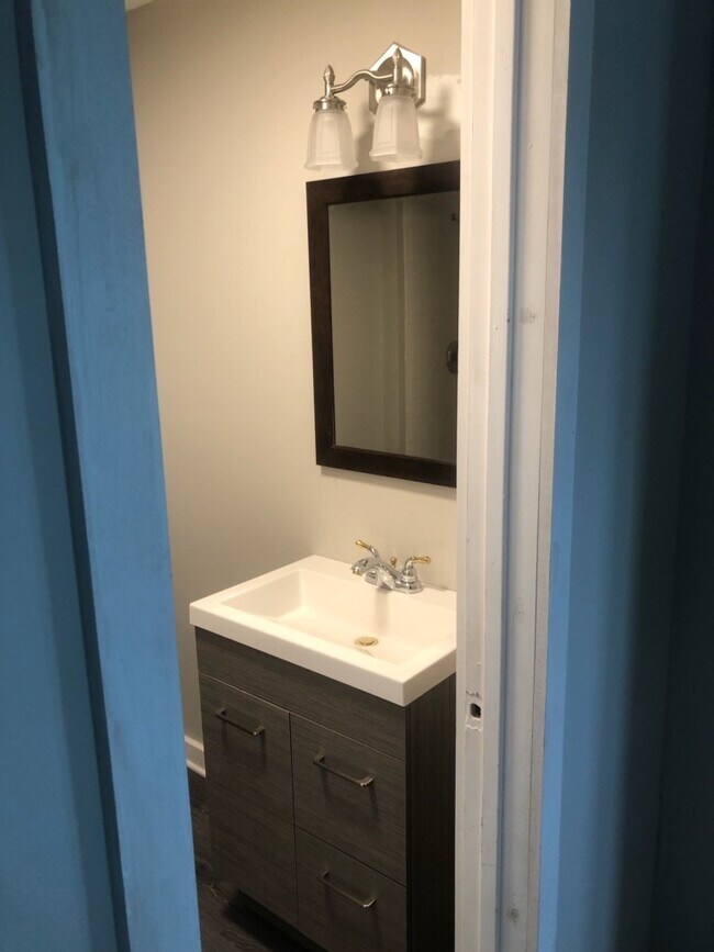 Foto del edificio - 406 Magnolia Ave