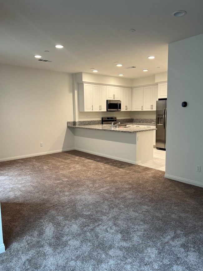 Foto del edificio - 2819 Juniper Berry St