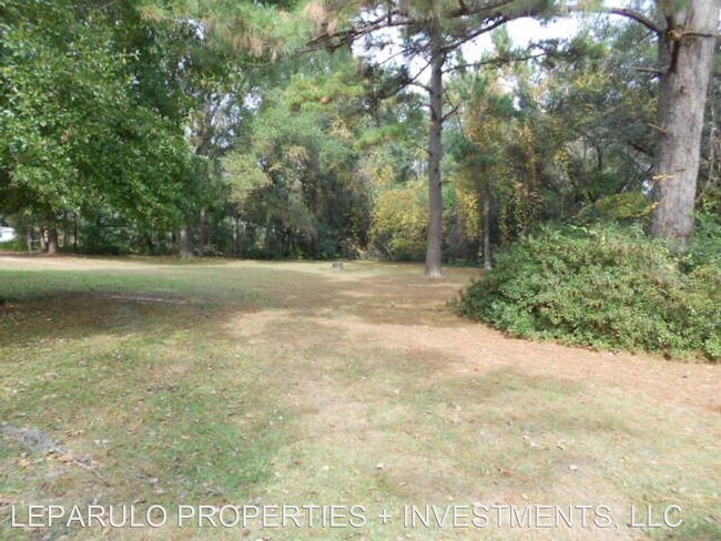 Foto del edificio - 3 br, 1.5 bath House - 1413 Highland Drive