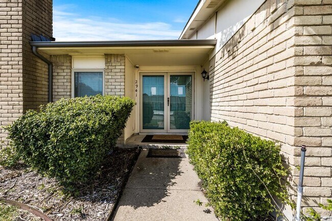 Foto del edificio - 2941 Landershire Ln