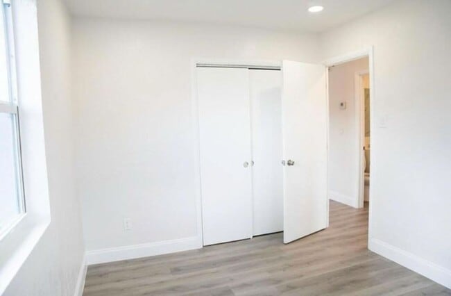 Foto del edificio - 2317 NW 15th Ct