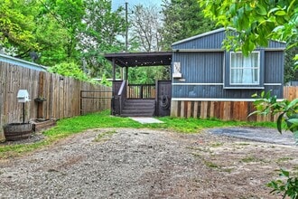 Building Photo - 13204 Enchanted Vista