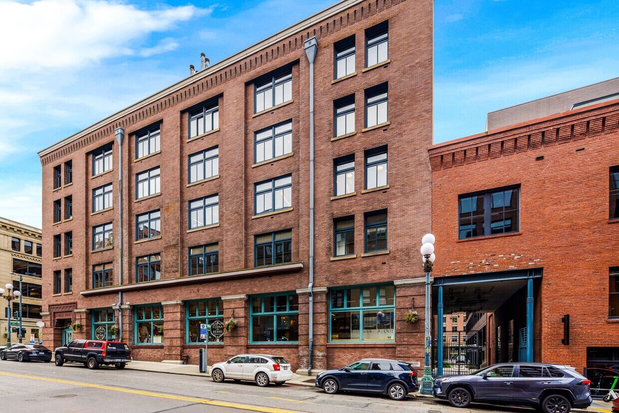 Foto principal - 97 S Jackson St