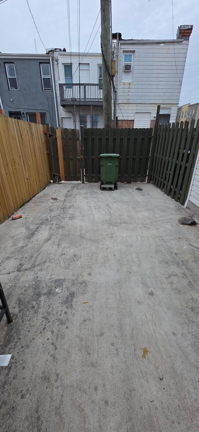 Foto del edificio - 532 N Belnord Ave