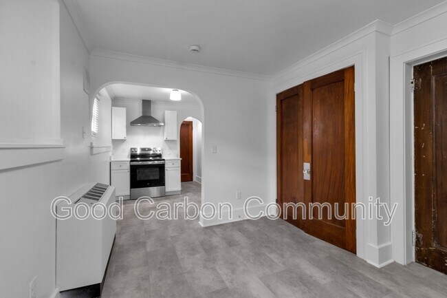 Foto del edificio - 16-42 Chapel Rd