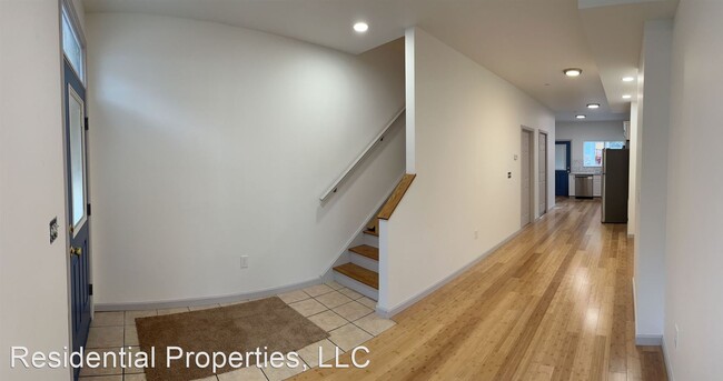 Building Photo - 2 br, 1.5 bath House - 412 Sample Street