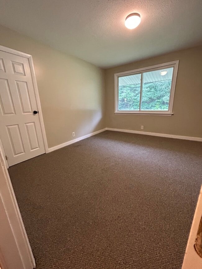 Bedroom 1 - 6 Reynwood Ln