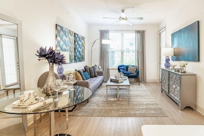 Foto del edificio - Get 1 Month FREE – Schedule Your Tour Today!