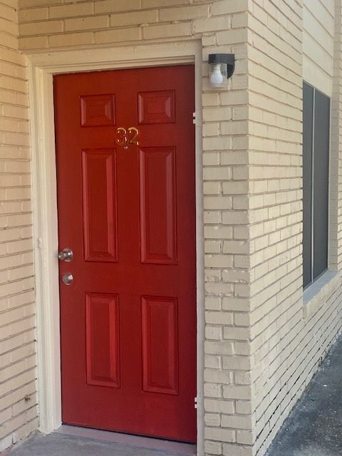 Primary Photo - 3641 N Macgregor Way