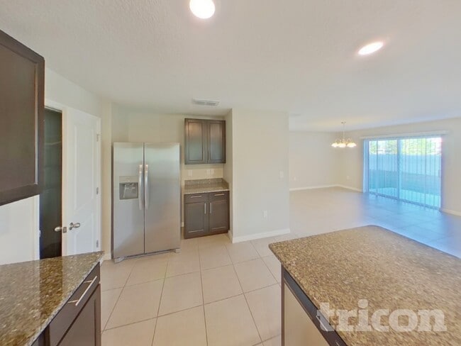 Building Photo - 10336 Flathead Dr