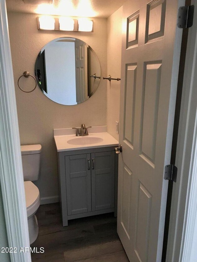 Foto del edificio - 2 BEDROOM UNIT IN SURPRISE