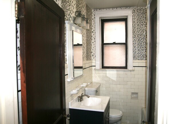 Foto del edificio - 5912 Arendes Dr