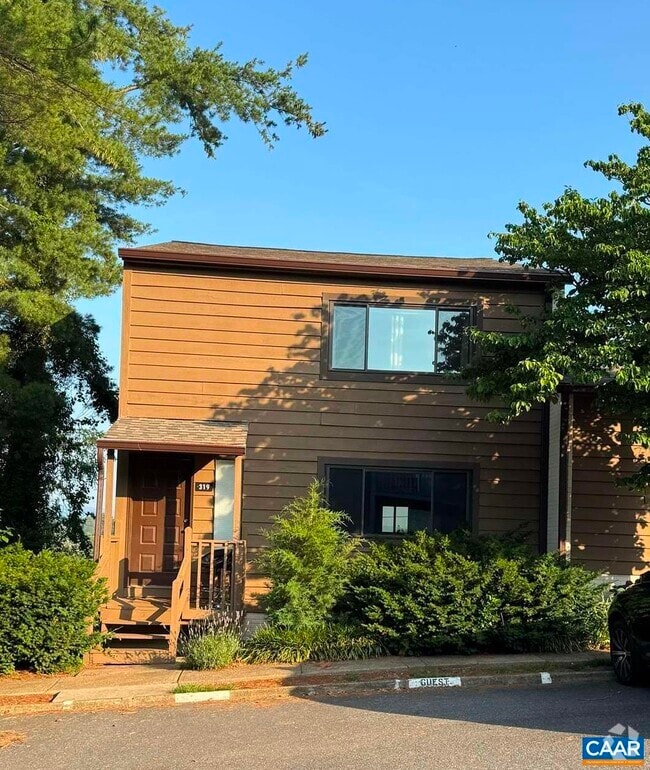 Building Photo - 319 Harvest Dr