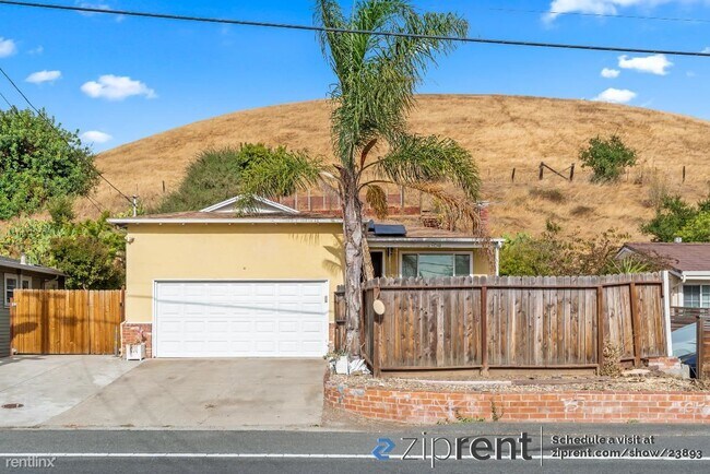 Building Photo - 3 br, 2 bath House - 35944 Mission Bouleva...