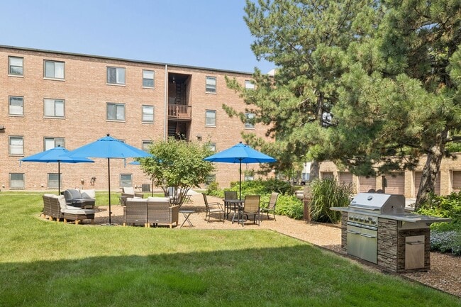 Interior Photo - Kenmore Park Apartments in Elmhurst