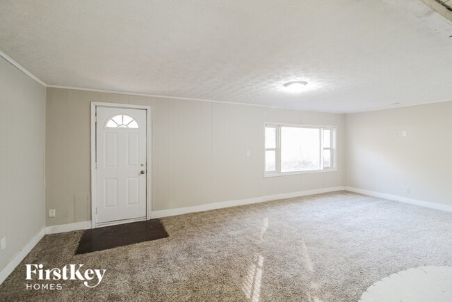 Building Photo - 4752 Manse Dr