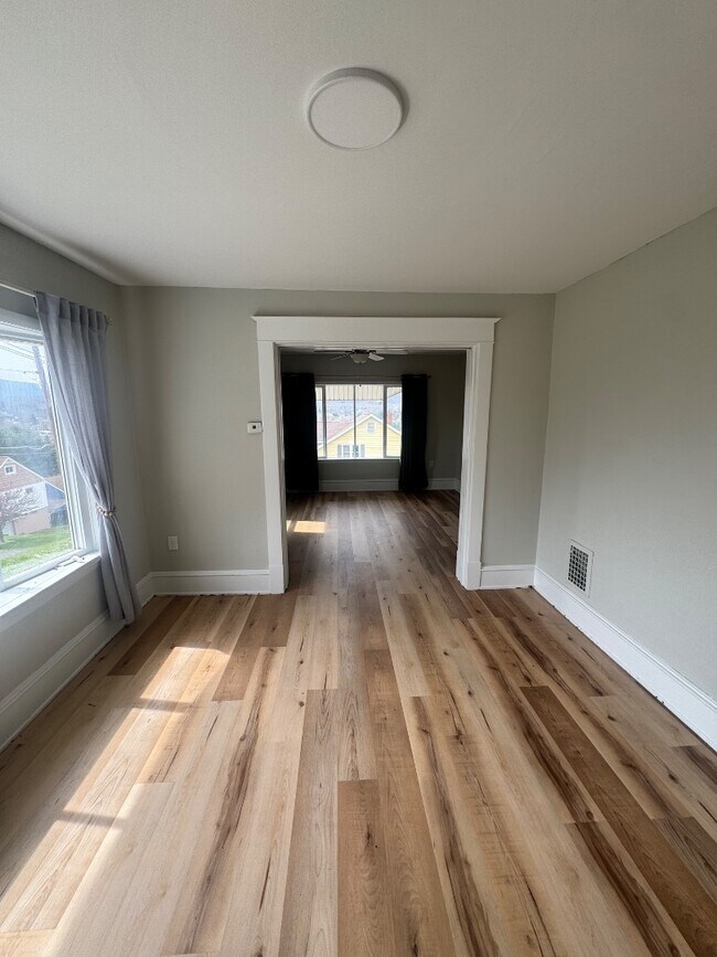 Foto del edificio - 5017 Highland Park Ave