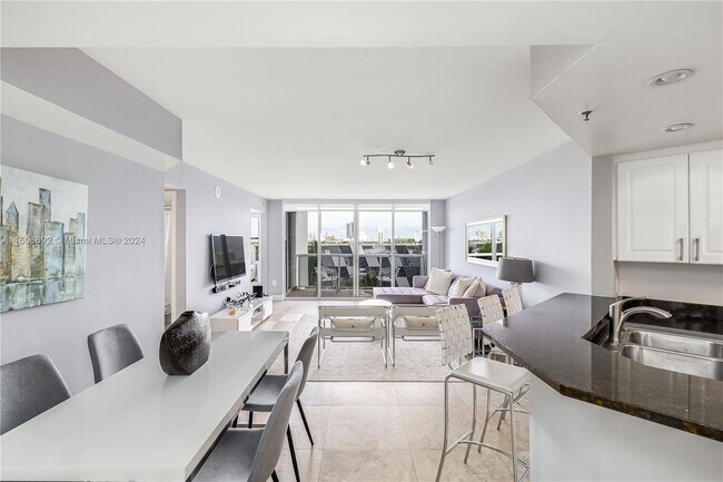 Foto del edificio - 1800 Sunset Harbour Dr