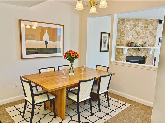 Foto del edificio - 619 Acorn Grove Ct