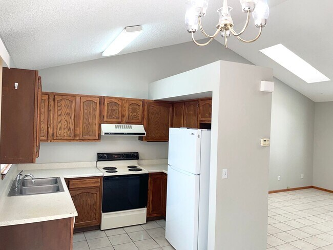 Foto del edificio - 3 Bedroom Single Family Home Nestled in Fo...